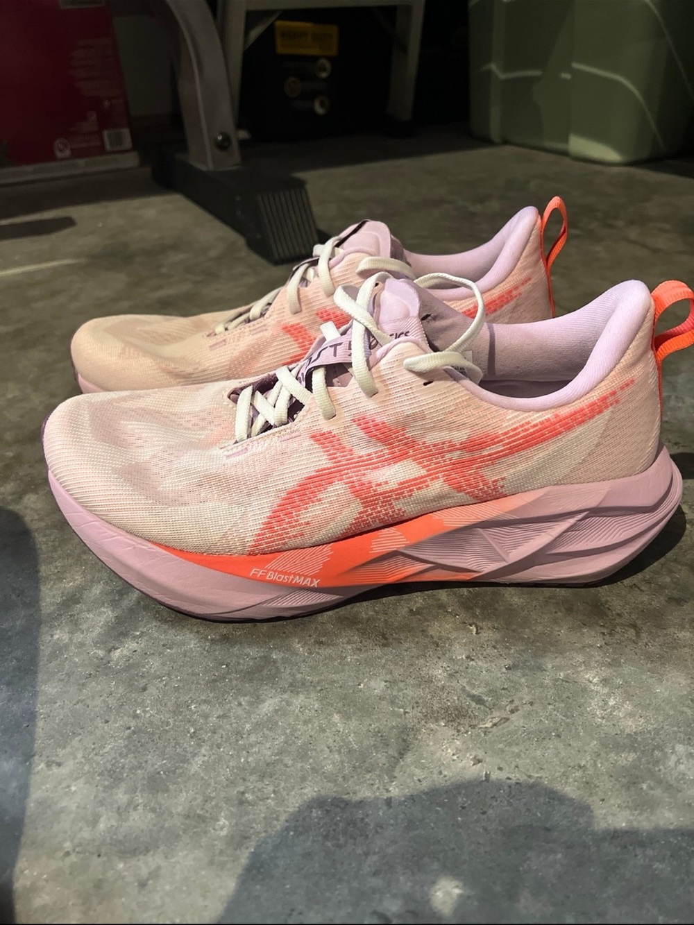 ASICS Novablast 5 - Picture 3 of 8